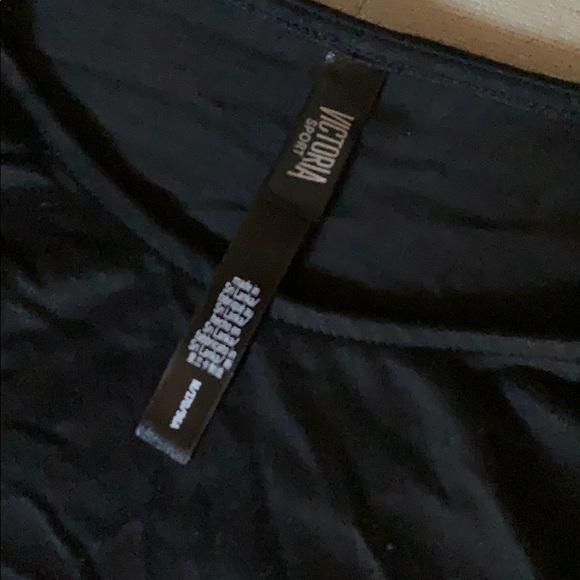 Crop top - Picture 3 of 4